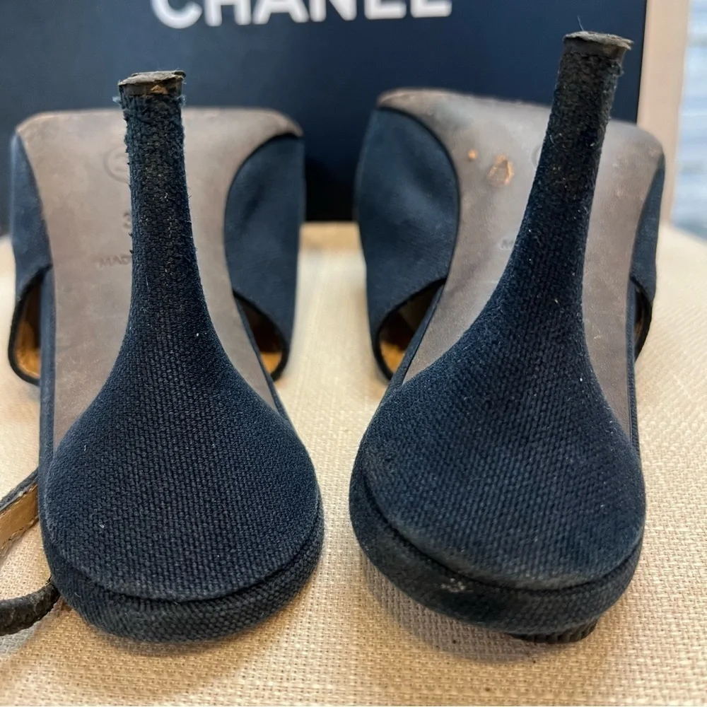 Chanel Vtg CC Logo Black Slingback Camelia Raffia Heels Peep Toe Shoes Y2W 8